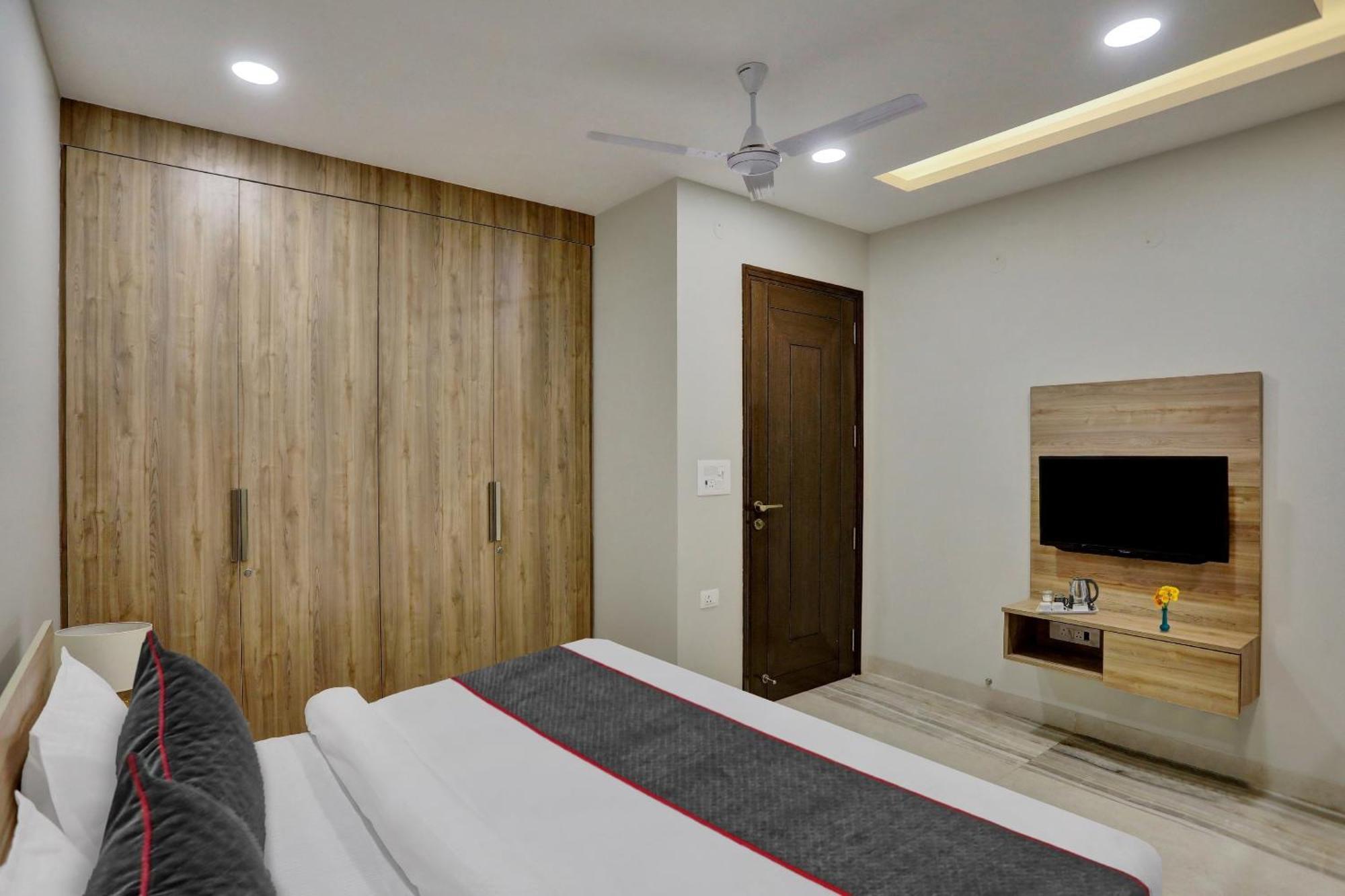 Townhouse Xanthe Hotell Noida Exteriör bild