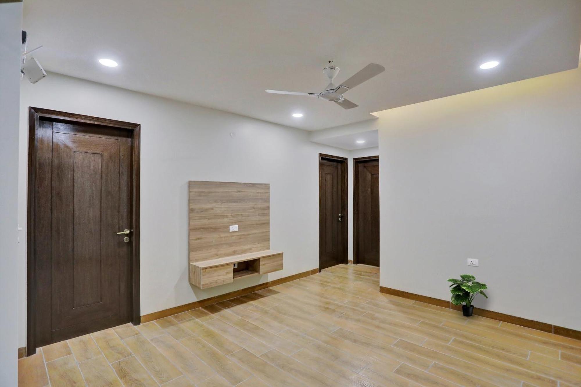 Townhouse Xanthe Hotell Noida Exteriör bild